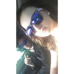 Meet your Posher, Sara-lee